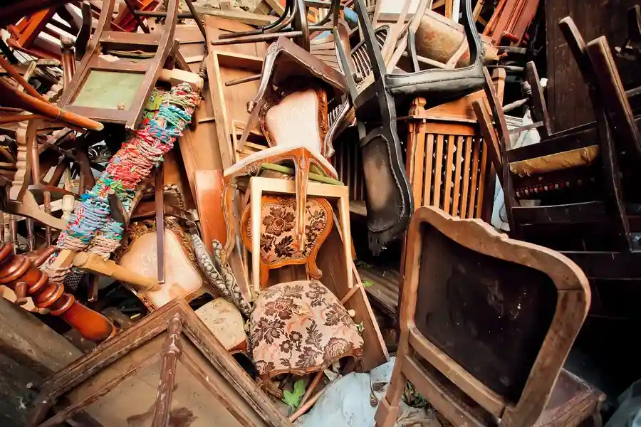 Signs Its Time To Get Rid Of Old And Unwanted Furniture Fresno CA Signs Its Time To Get Rid Of Old And Unwanted Furniture Fresno CA